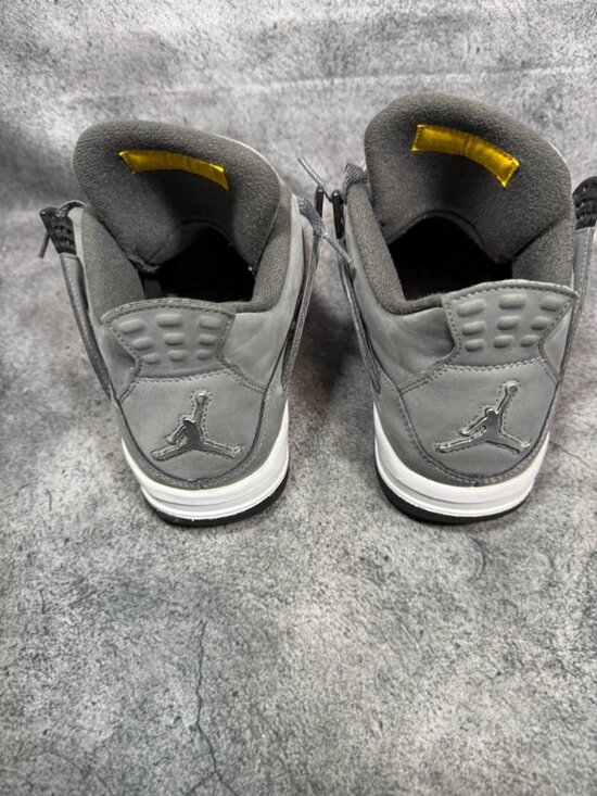 Size 9.5 | Jordan 4 Cool Grey No Box | Pre-Owned